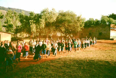 running.jpg (19488 bytes)